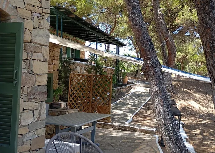 Petrino 1 - Traditional Lerian House